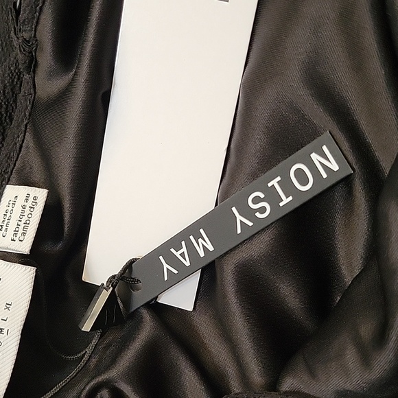 Noisy May - Short Black Dress With Straps Size Medium - Picture 9 of 15